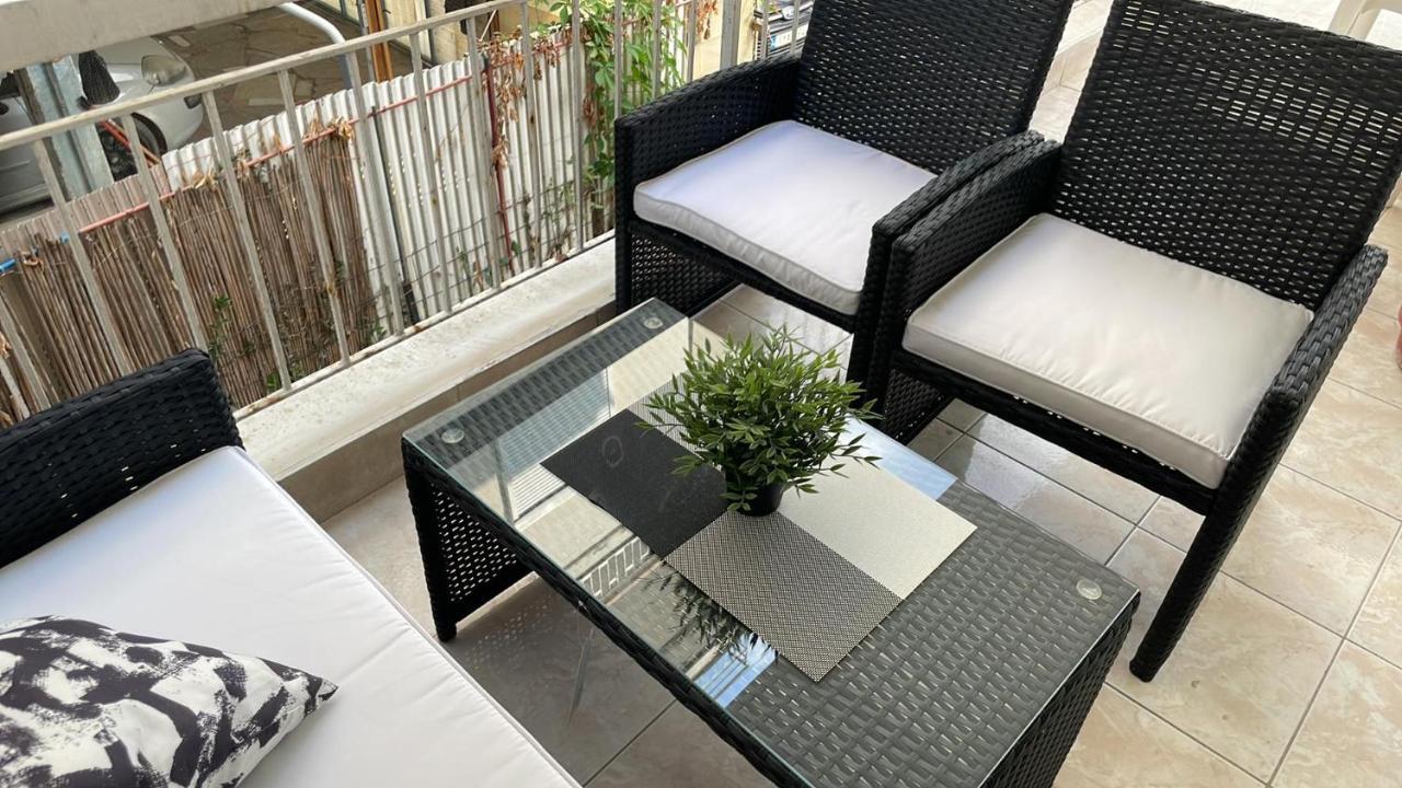 Sunny Peraia Apartment Exterior foto